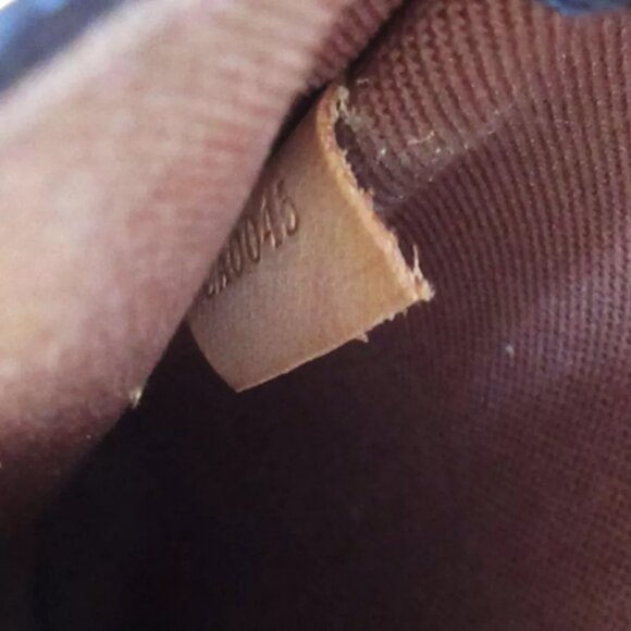 LOUIS VUITTON Monogram Pochette Gangebody bag Brown Monogram - Picture 9 of 12